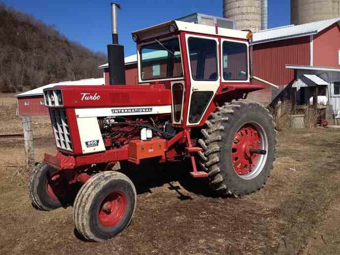 Case IH 966 Tractor Operator&acirc;��s Manual 1082944R1 DOWNLOAD