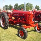 Case IH 300 Farmall -Gas Tractor Operator`s Manual 1004380R4 DOWNLOAD