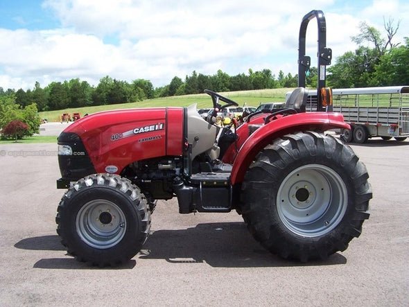 Case IH Farmall 40C, Farmall 50C with Cab Compact Tractor Operator&acirc;��s Manual 47901774