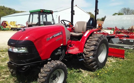 Case IH Farmall 35A, Farmall 40A Tier 4B Final Tractor Operator&acirc;��s Manual 48048880