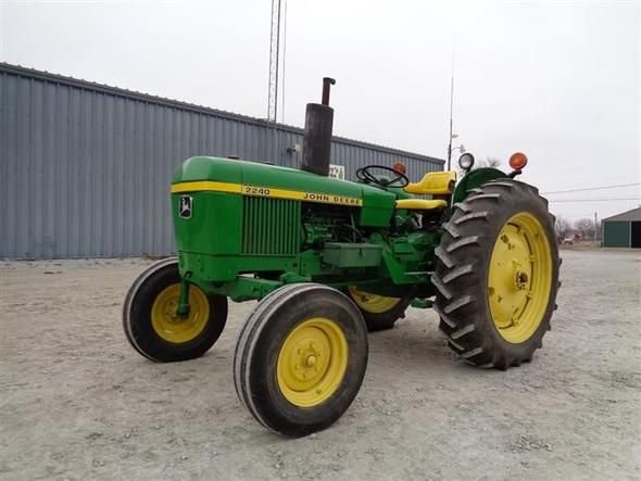 TM4301 - John Deere 2240 Utility Tractor Technical Service Manual Download
