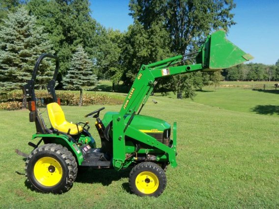 TM1983 - John Deere 4010 Compact Utility All Inclusive Tractor Technical Service Manual