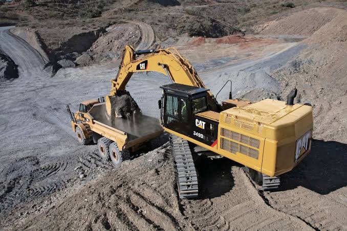 CATERPILLAR 349D2 L EXCAVATOR OPERATION & MAINTENANCE MANUAL YAE