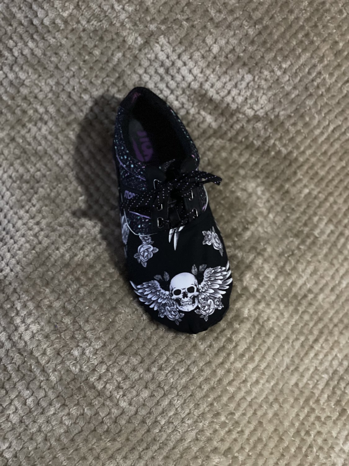 Bowling Shoe Slider Flying Skulls