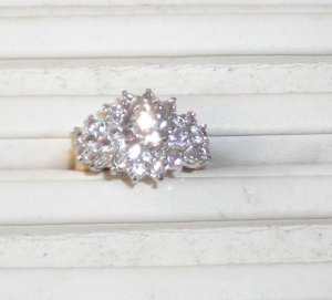 Beautiful CZ Custer Ring Size 5 NEw