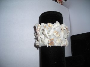 White Shell Bead Stretch Bracelet