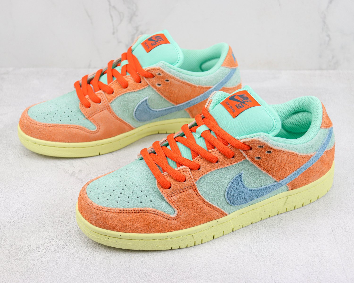 sb dunk low orange blaze
