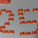 25 pcs Pinless Chicken Peepers ORANGE Pheasant Poultry Blinders BRAND NEW