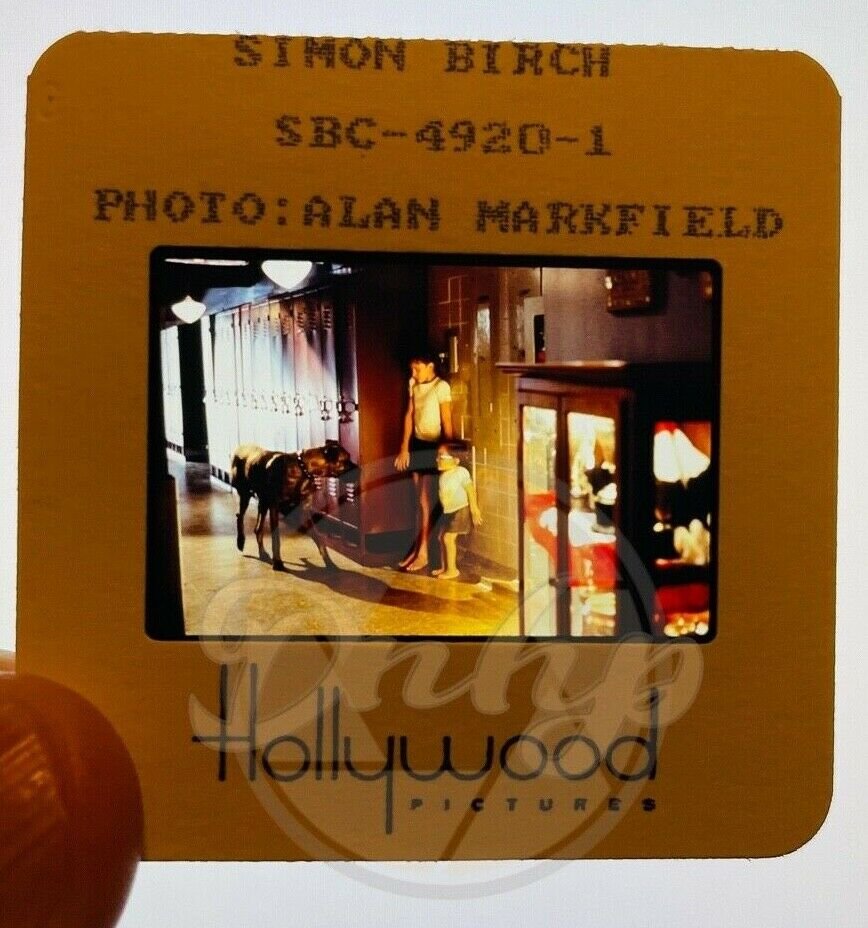 SIMON BIRCH Dog Chase 2x2 (1 film cell) Hollywood Pictures Mounted 1998