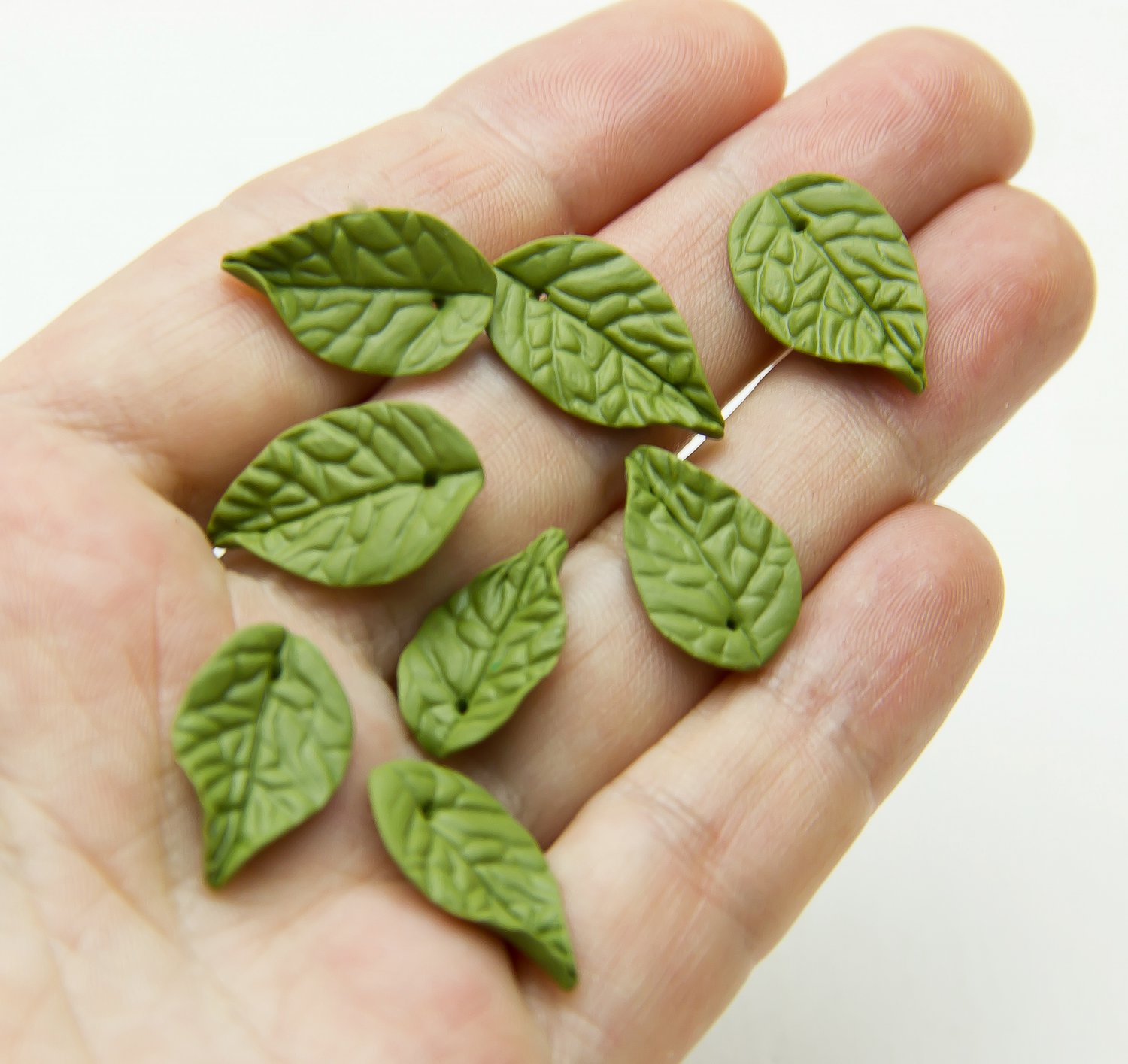 Small leaves clay, Olive color leaves beads 0.4" (1cm-1.5 cm), Leaf green jewelry making