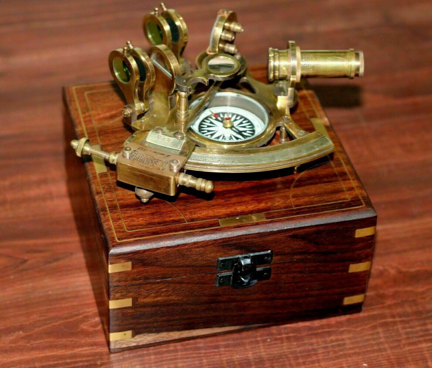 ANTIQUE WORKING VINTAGE NAUTICAL GERMAN MARINE BRASS SEXTANT WITH WOODEN BOX