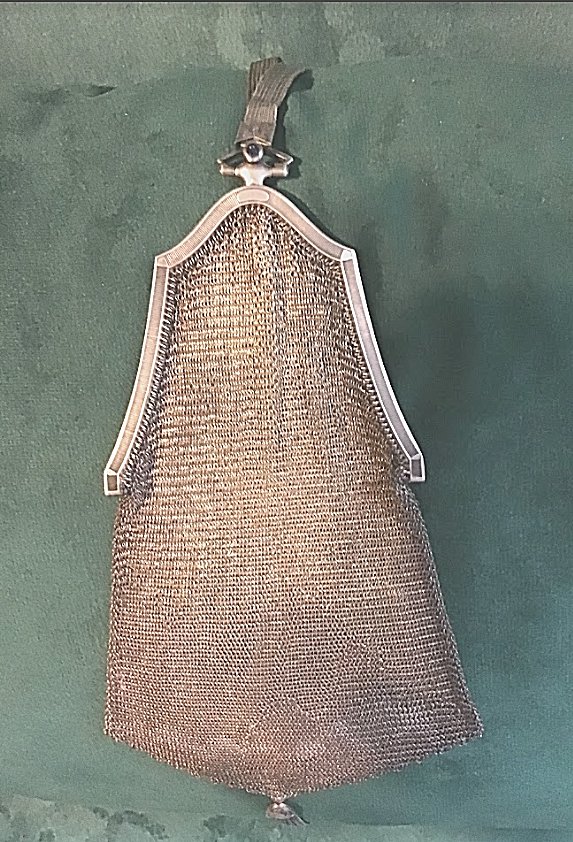 Antique 1920 Whiting and Davis silver soldered mesh Purse