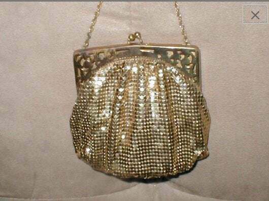 Vintage 1930's Whiting & Davis Gold Metal Mesh Evening Purse w/ Filigree Frame