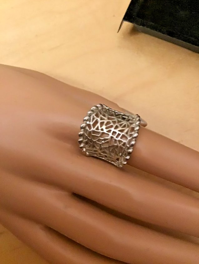 Vintage Sterling Silver Cigar Band Style Ring size 8.5