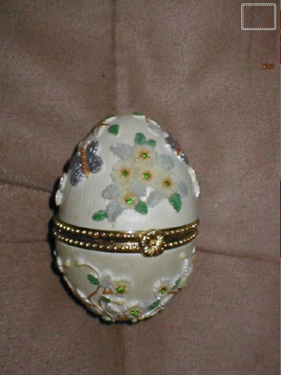 Vintage Hinged handpainted Porcelin Egg Trinket Box