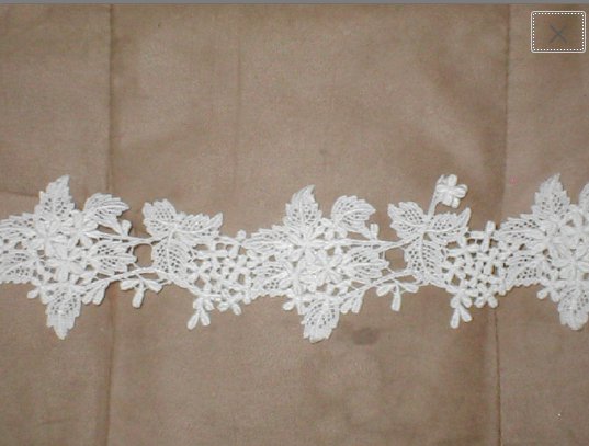 1960's Vintage light ivory Venise Lace Trim