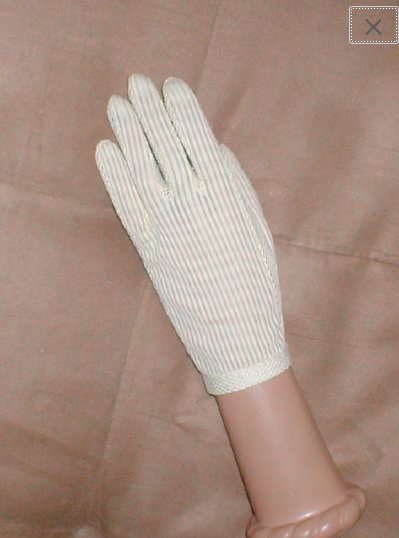 Vintage 1950's Shadow Stripe Ivory wrist-length Gloves