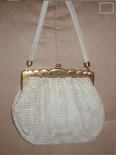 Vintage Whiting & Davis PEARL-WHITE Metal Mesh Purse
