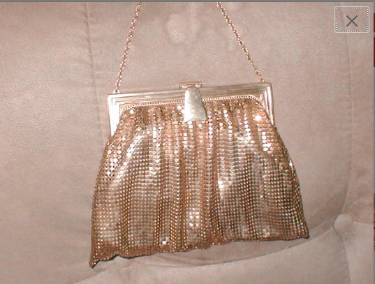 1930's Vintage WHITING & DAVIS Gold Metal Mesh Purse