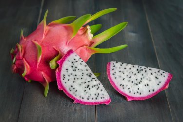 100 Seeds Organic Dwarf Pitaya Dragon Fruit Mixed Yellow Red White Colors