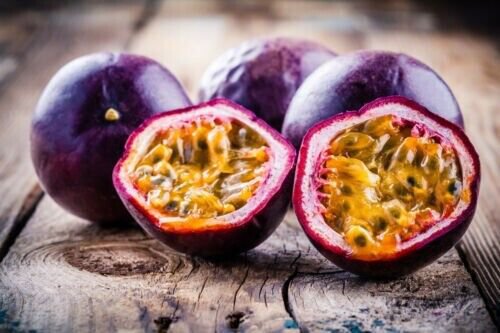 10+ Passion Fruit Seeds Purple Edulis Passionfruit Vine Fresh Garden