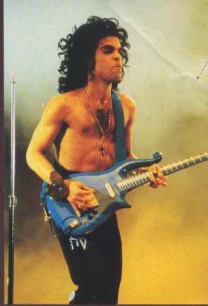 Prince - Postcard - Prince with Blue Angel - UK   Postcard - X122 vg