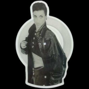 Prince - Kiss - UK   7" Shaped PD - W8751TP ex/ex