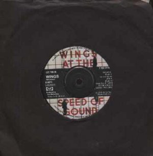 Wings - Let 'Em In - UK 7" Single - 7YCE21789 ex/m
