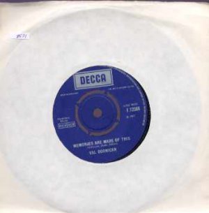 Val Doonican - Memories Are Made Of This - UK 7" Single - F12566 ex/ex
