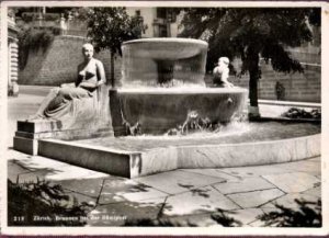 Zurich, Brunmen bei der ramipost postcard