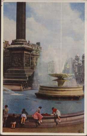 TRAFALGAR SQUARE  A Fountain Scene London  Fry & Co Postcard  Topo