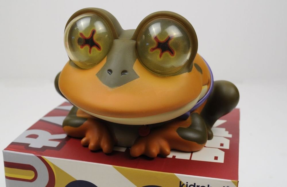 Kidrobot Kid Robot Hypnotoad 5" vinyl figure by Futurama and Kidrobot New in Box