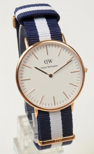 Daniel Wellington Classic Glasgow Mens Watch 40mm Rose Gold Natostrap Timepiece