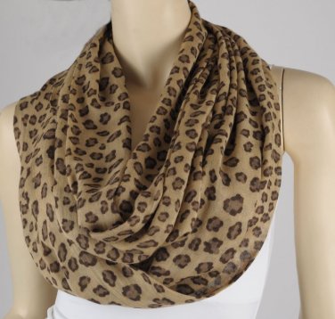 Tolani Leopard Animal Print Leo Infinity Circle Leopard Scarf Wrap, New w/ Tag