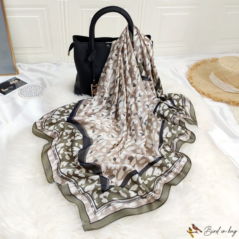 Spring and summer vintage silk scarf leopard print large square scarf accessories simulation silk sa