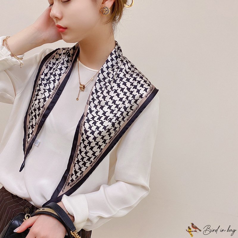 Simulation silk triangle scarf printed chiffon silk scarf ladies decorative fashion neck scarf