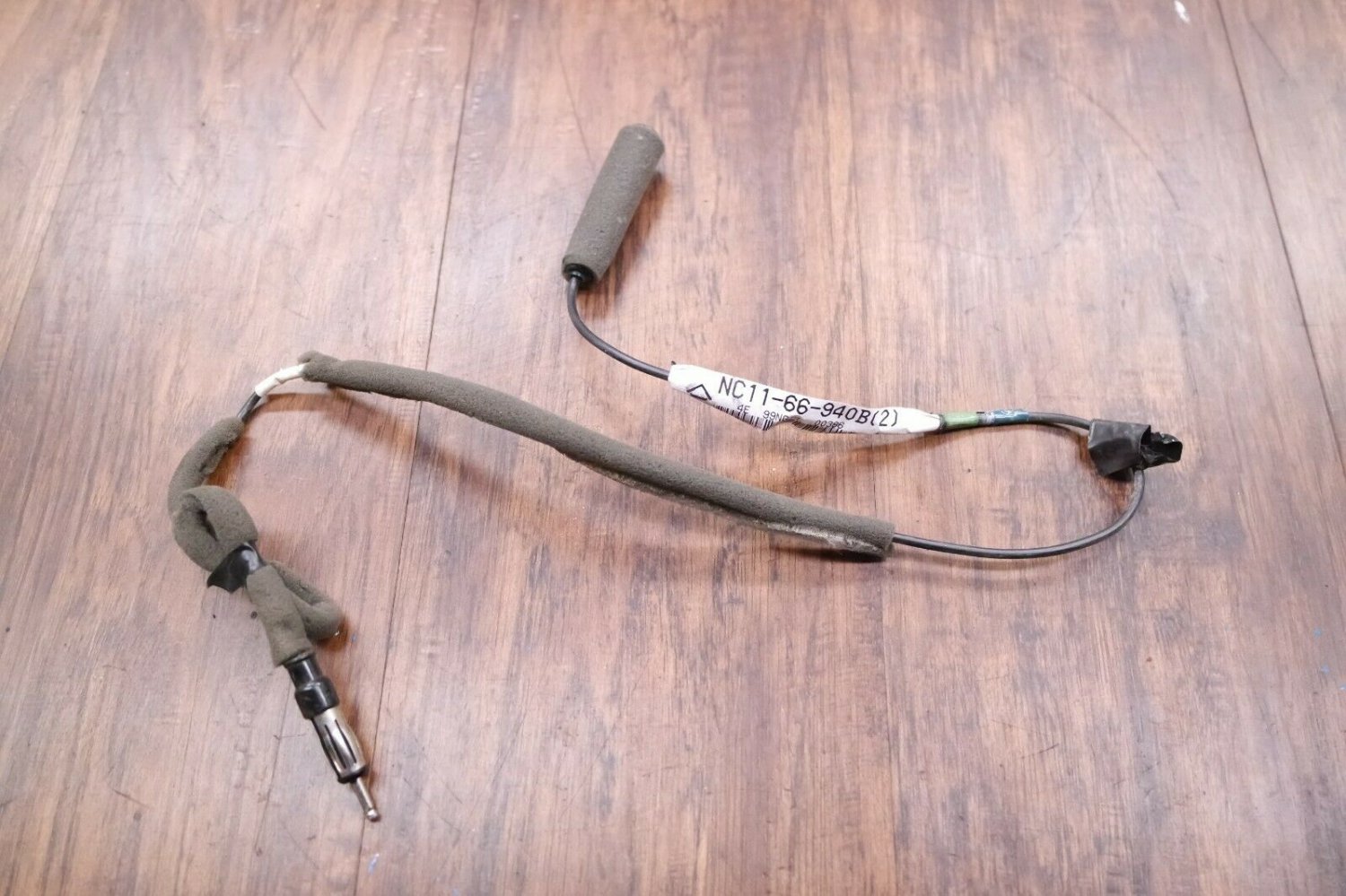 9900 MAZDA MX5 MIATA OEM Antenna Cable Wire Harness NC1166940B