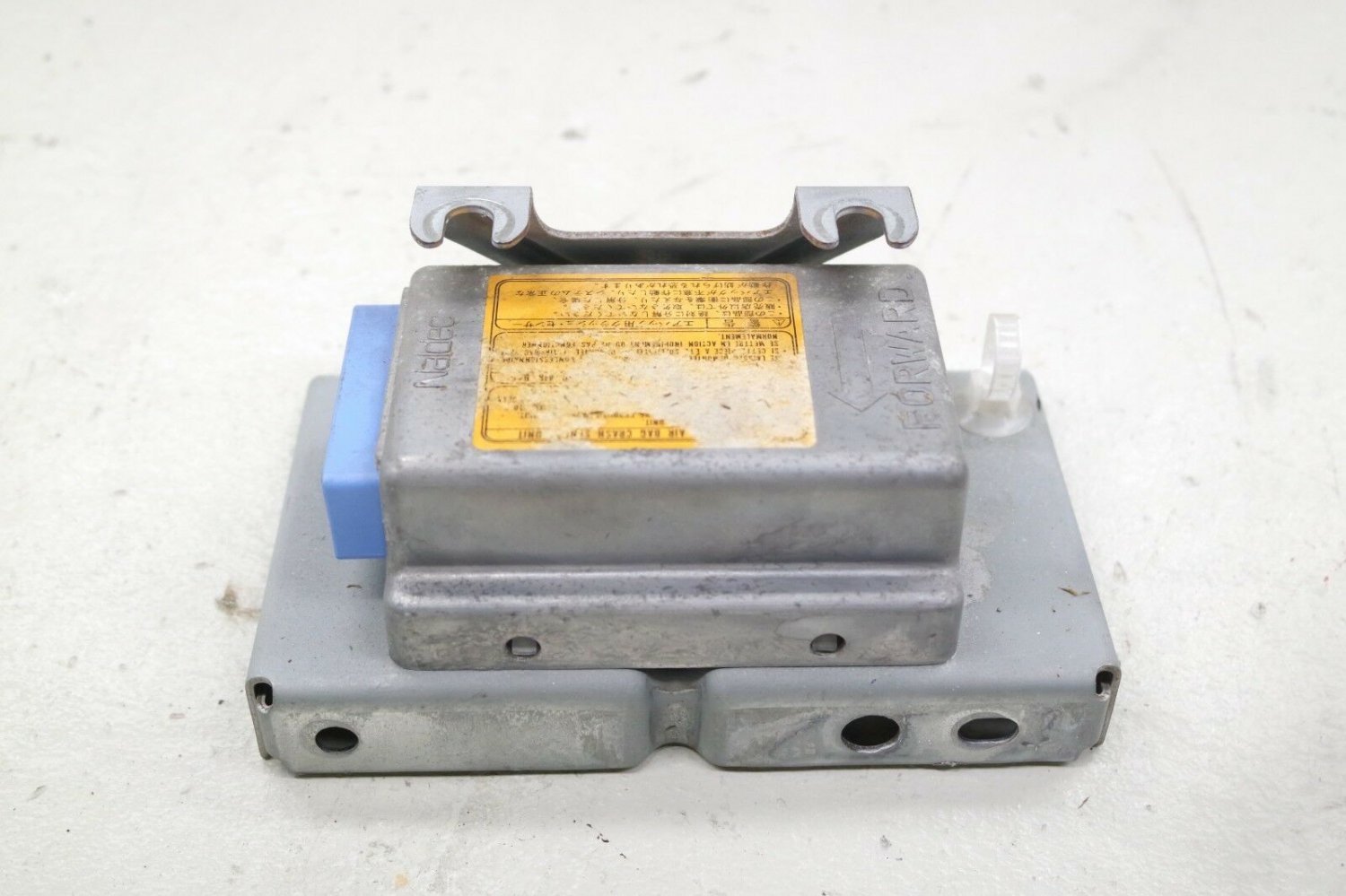 9900 MAZDA MX5 MIATA OEM SRS Airbag MODULE Crash Sensor Unit NC10 57