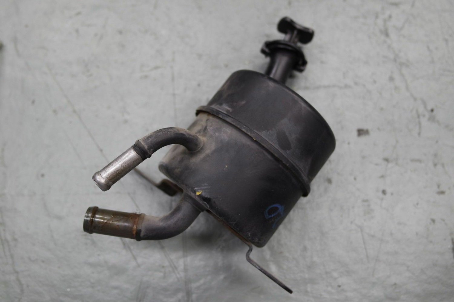 9097 Mazda MX5 Miata OEM POWER STEERING BOTTLE CAP TANK RESERVOIR