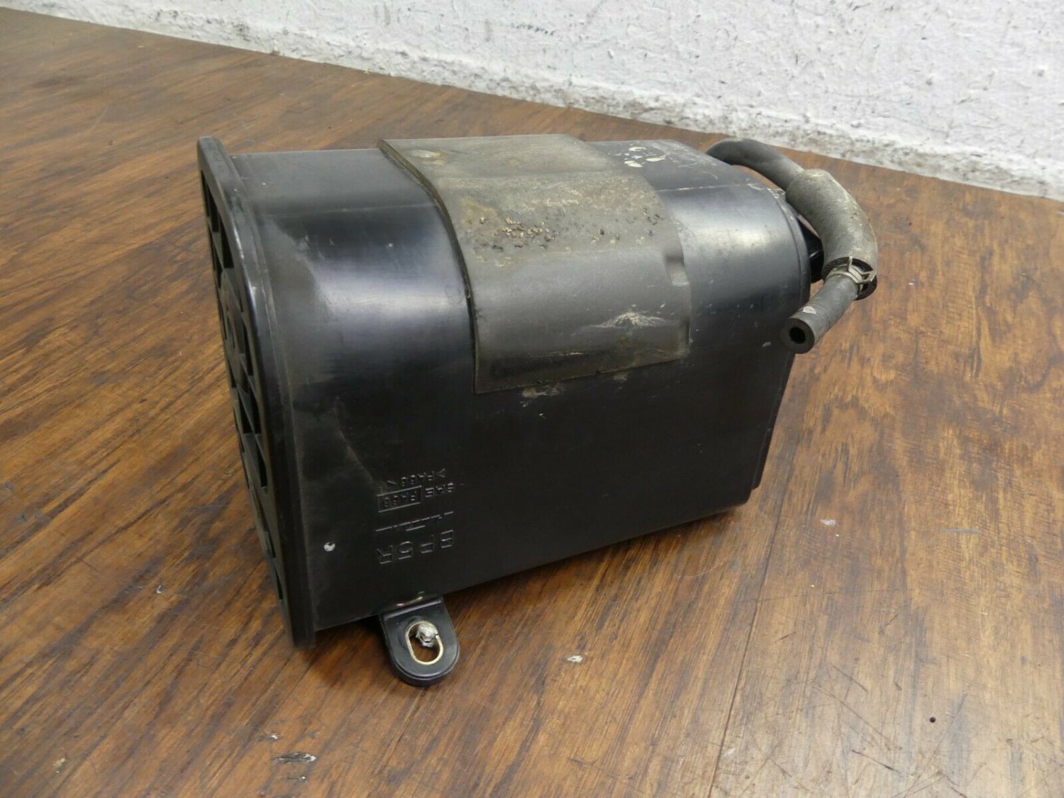 0105 MAZDA MX5 MIATA OEM FUEL VAPOR EVAPORATOR CHARCOAL CANISTER EVAP