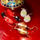 Small lot of vintage earrings