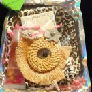 Beautiful gift set of various accessory items