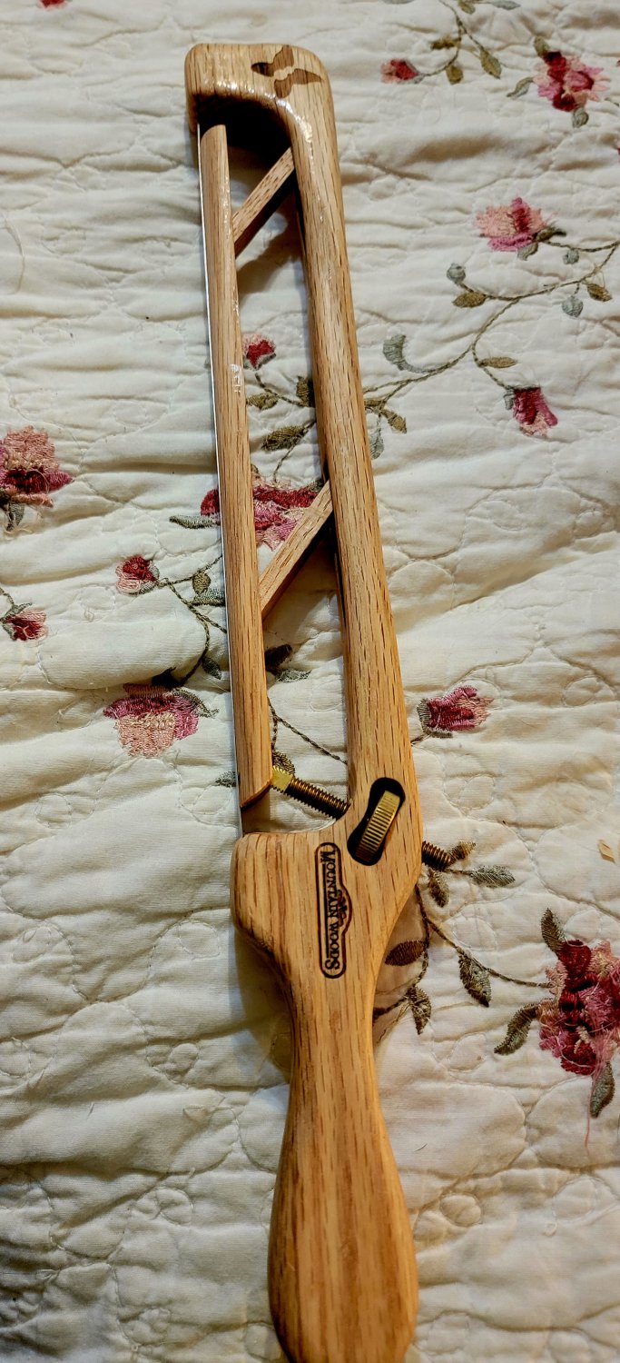 Mountain Wood Adjustable Fiddle Bow Bread Knife