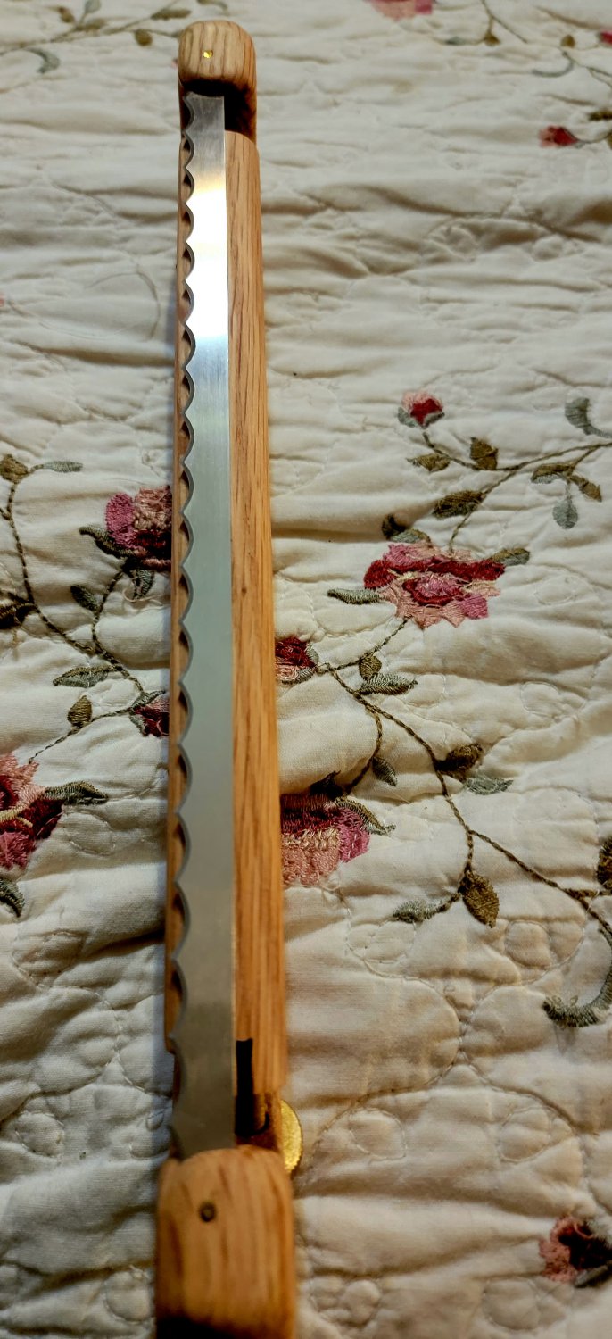 Mountain Wood Adjustable Fiddle Bow Bread Knife