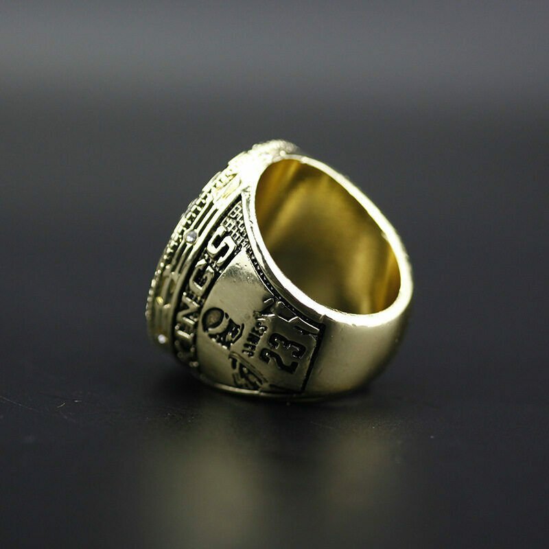 lebron james lakers ring