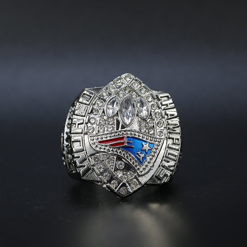 2004 New England Patriots Replica Championship Ring Brady
