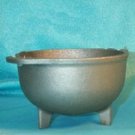 Cast Iron Cauldron 3 1/2" dia 8 oz