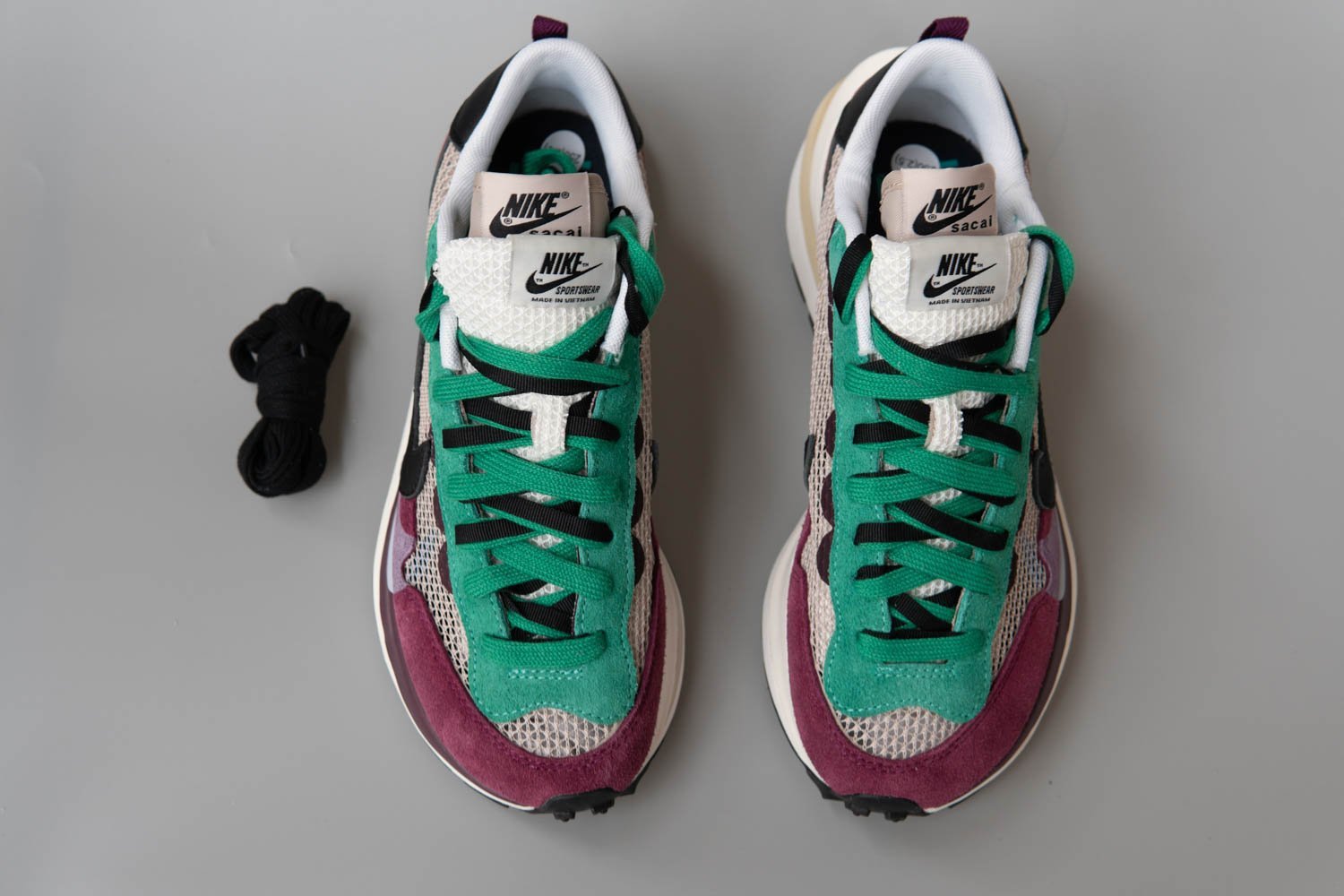 sacai vaporwaffle neptune