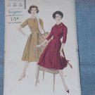 Vogue 1959  Dress pattern 9809 Vintage Size 14 Bust 34 Pre-owned Uncut  54
