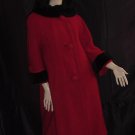 vintage red boucle Freiss Original women's coat Black Fur collar fur cuffs Boyd's 121 vintage red boucle Freiss Original women's coat Black Fur collar fur cuffs Boyd's 121